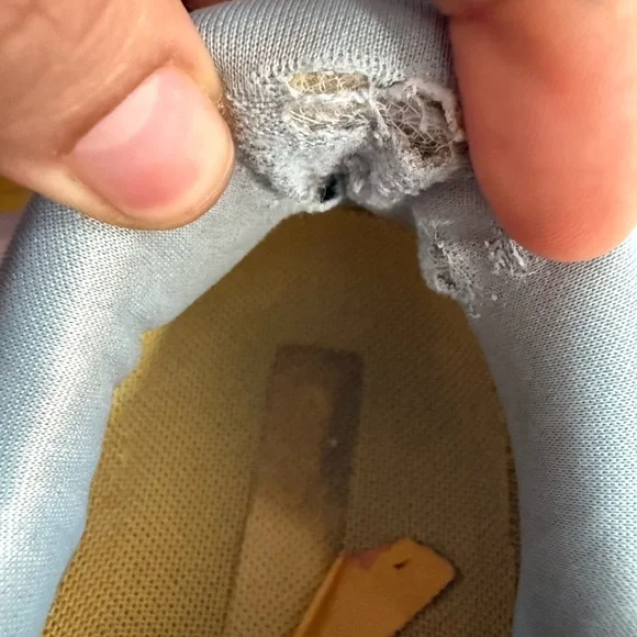 Hoka bondi 8 Women's Light Blue and Yellow Athletic Shoes - Picture 8 of 11